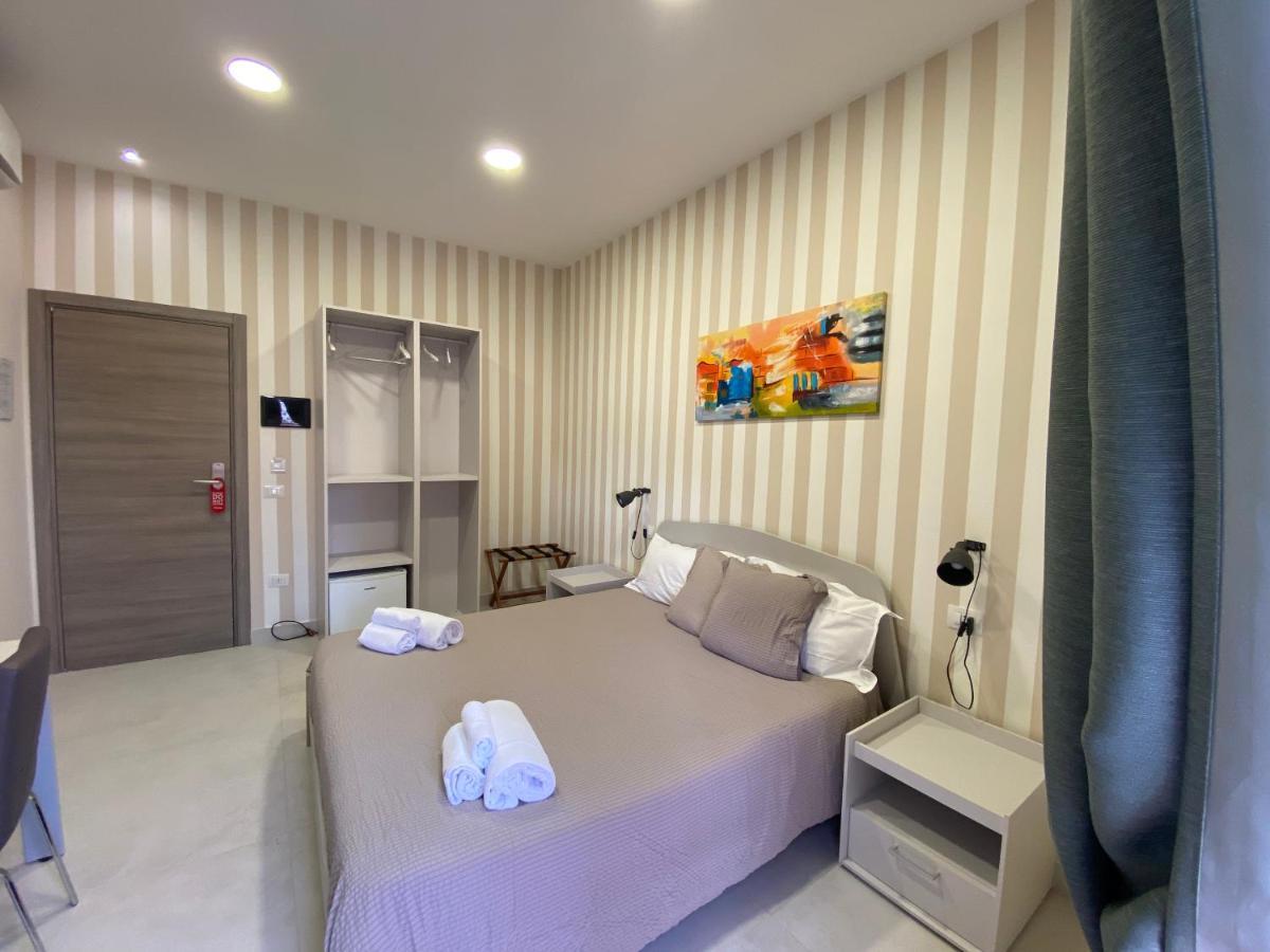 2Naples Rooms Exterior foto