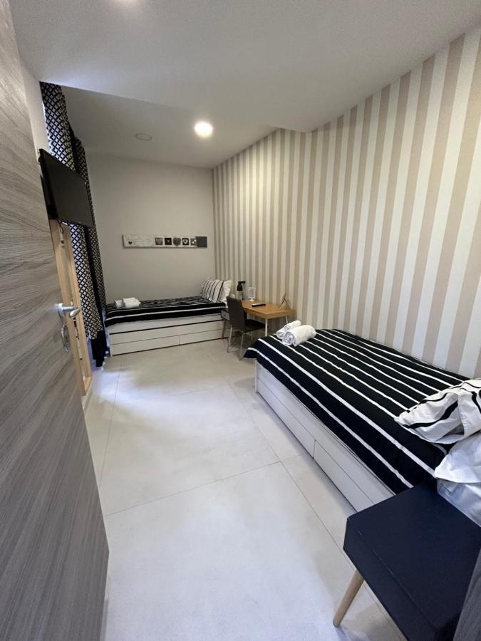 2Naples Rooms Exterior foto